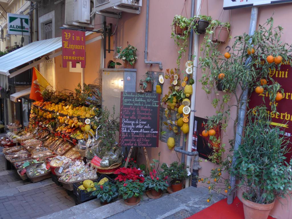 B&B Miroca SantʼAlessio Siculo Exterior foto